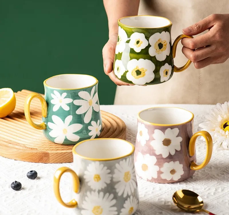 

A ceramic coffee cup for couples, perfect for household use, with a large capacity suitable for both coffee and oat milk
