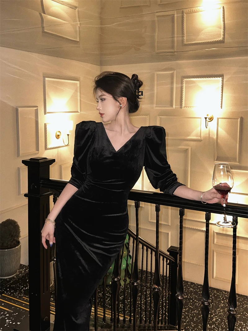 French Vintage Black Velvet Dresses for Women Long Sleeve Slim Waist V-neck Bodycon Evening Party Dress Autumn Korean Vestidos