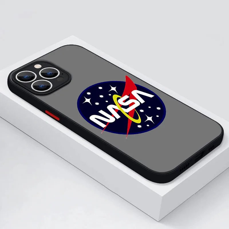 Funda de teléfono para iPhone 15 Pro XS Max 14 7 8 6 6s Plus SE 11 12 13 Mini X XR NASA-USA, cubierta translúcida negra esmerilada