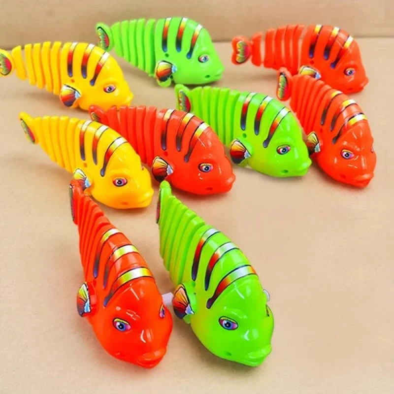 

3PC Plastic Wind-Up Wiggle Fish Toys Running Clockwork Classic Toy Newborn Spring Toys for Children Cat Interactive Electric Toy