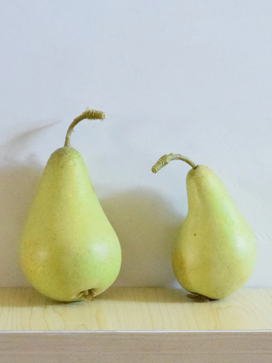 Artificial Pear ape Model Decorative Fruit Symbolizing Uni Ideal for owroom Display Home Decorations Chinese Sle
