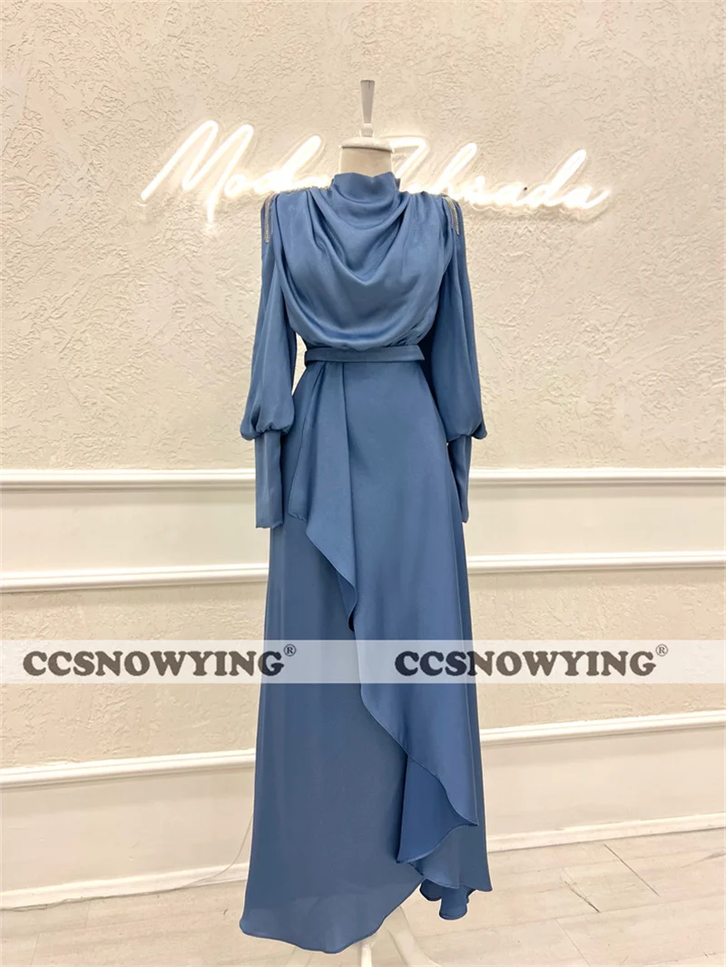 

Платье женское вечернее ТРАПЕЦИЕВИДНОЕ с длинным рукавом и аппликацией