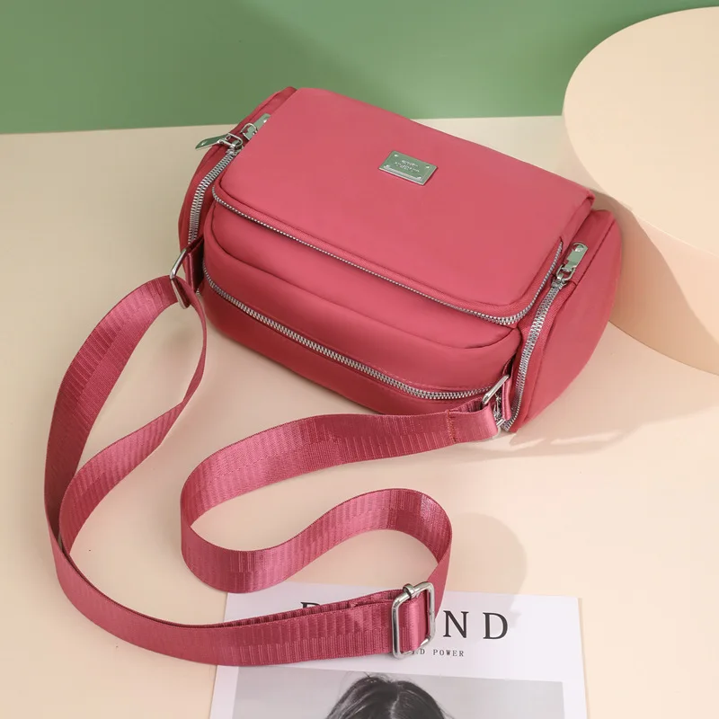 Nylon Fabric Single Shoulder Bag Simple Fashion Wide Strap Crossbody Bag Large Capacity Square Bag Suitable for Women Daily Use