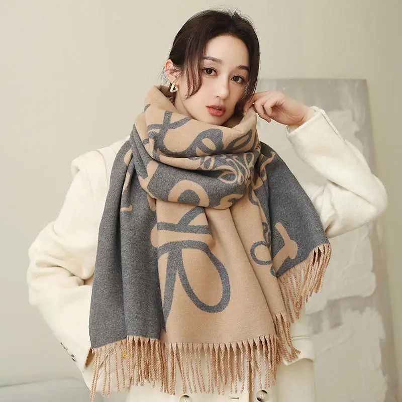 Designer Brand Scarf Women's Winter New Cashmere Fashion Women's Shawl with Dual-use Bib Scarves for Women Hot Selling