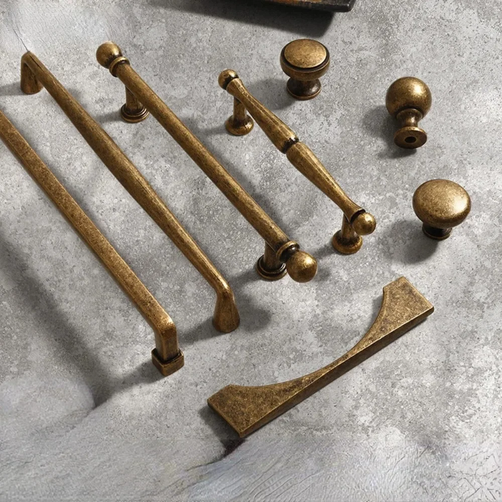 Furniture Handles Nordic Vintage Furniture Handles Zinc Alloy Bronze Knobs and Handles for Drawers Wardrobe Cabinet Bookcase Dresser Cabinet Pulls furniture handles