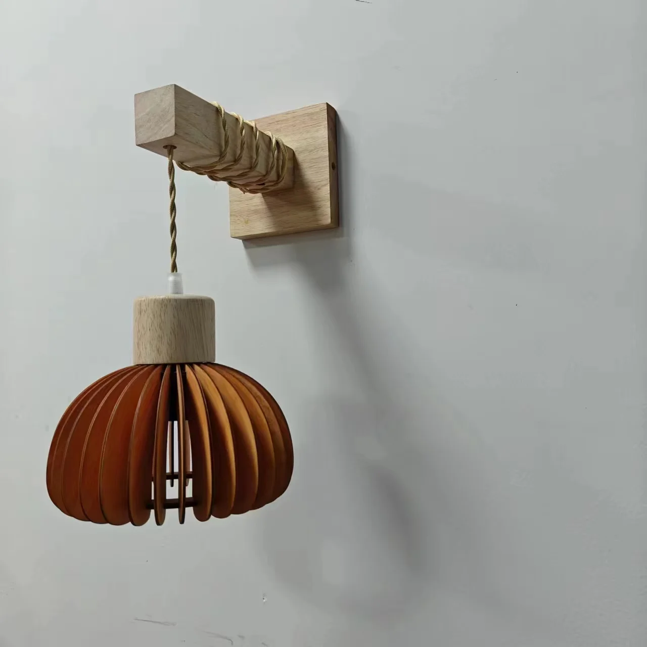 Wall Dia 18cm