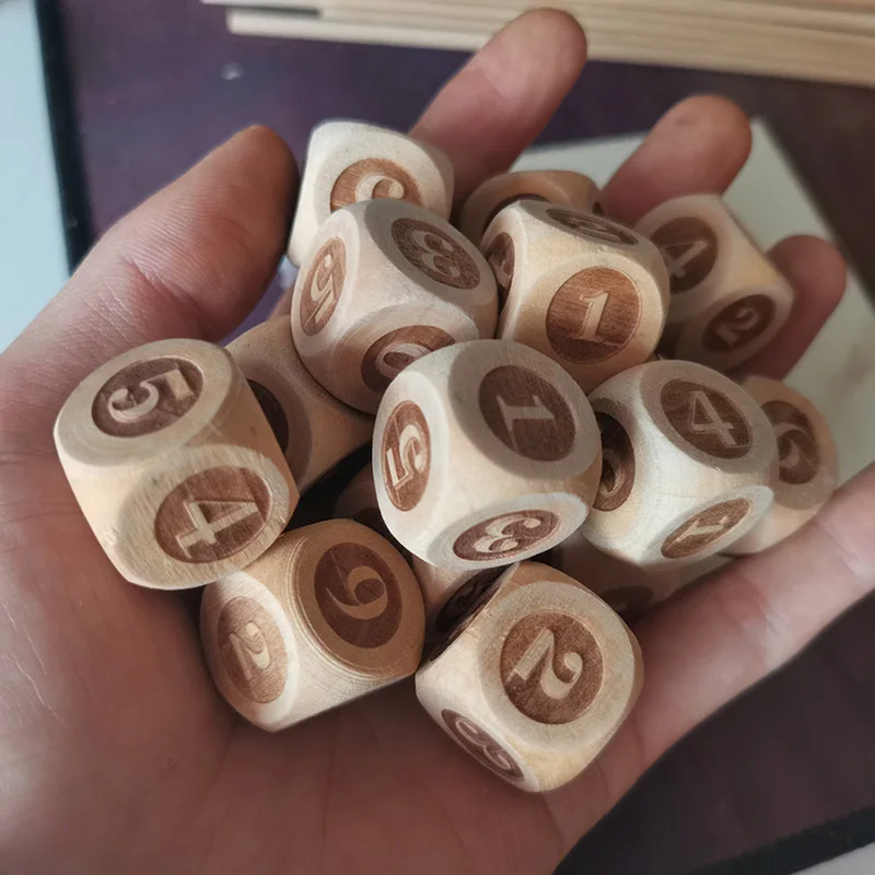 

10pcs/set Wooden Dice 6 Side Laser Engraving Digital Dice DIY Games Accessories 20mm