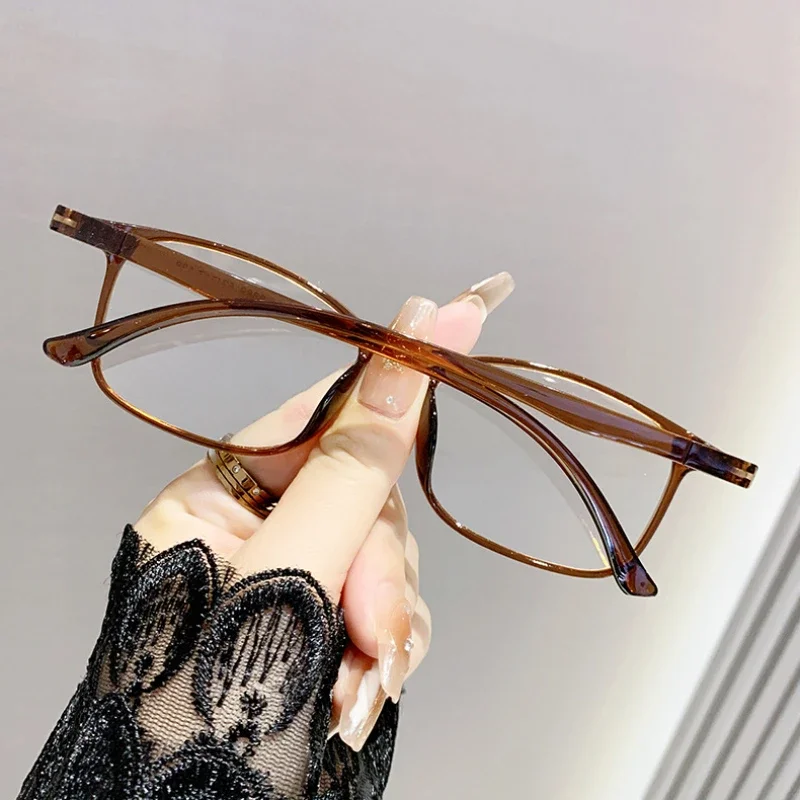 2025 Ultralight Square Photochromic Myopia Glasses Prescription Eyeglasses for Men Women Indoor Outdoor Anti-UV Near Sight Eyewear Retro Eyeglasses