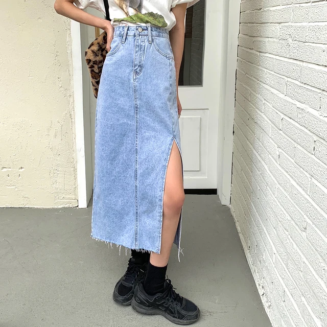 Saia de Brim Branca Casual Coreana: O Estilista Must-Have para o Verão 2 Saia de Brim Branca Casual Coreana