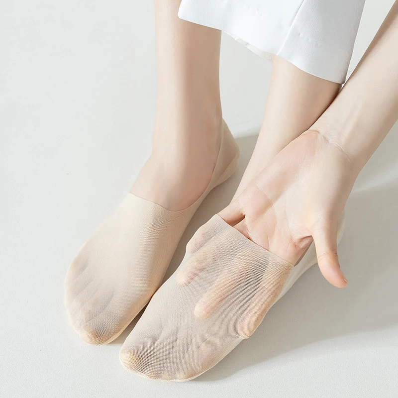 5 Pairs of Women's Spring and Summer Ultra-thin Simple and Fashionable Solid Color Breathable Mesh Anti-falling Invisible Socks 5