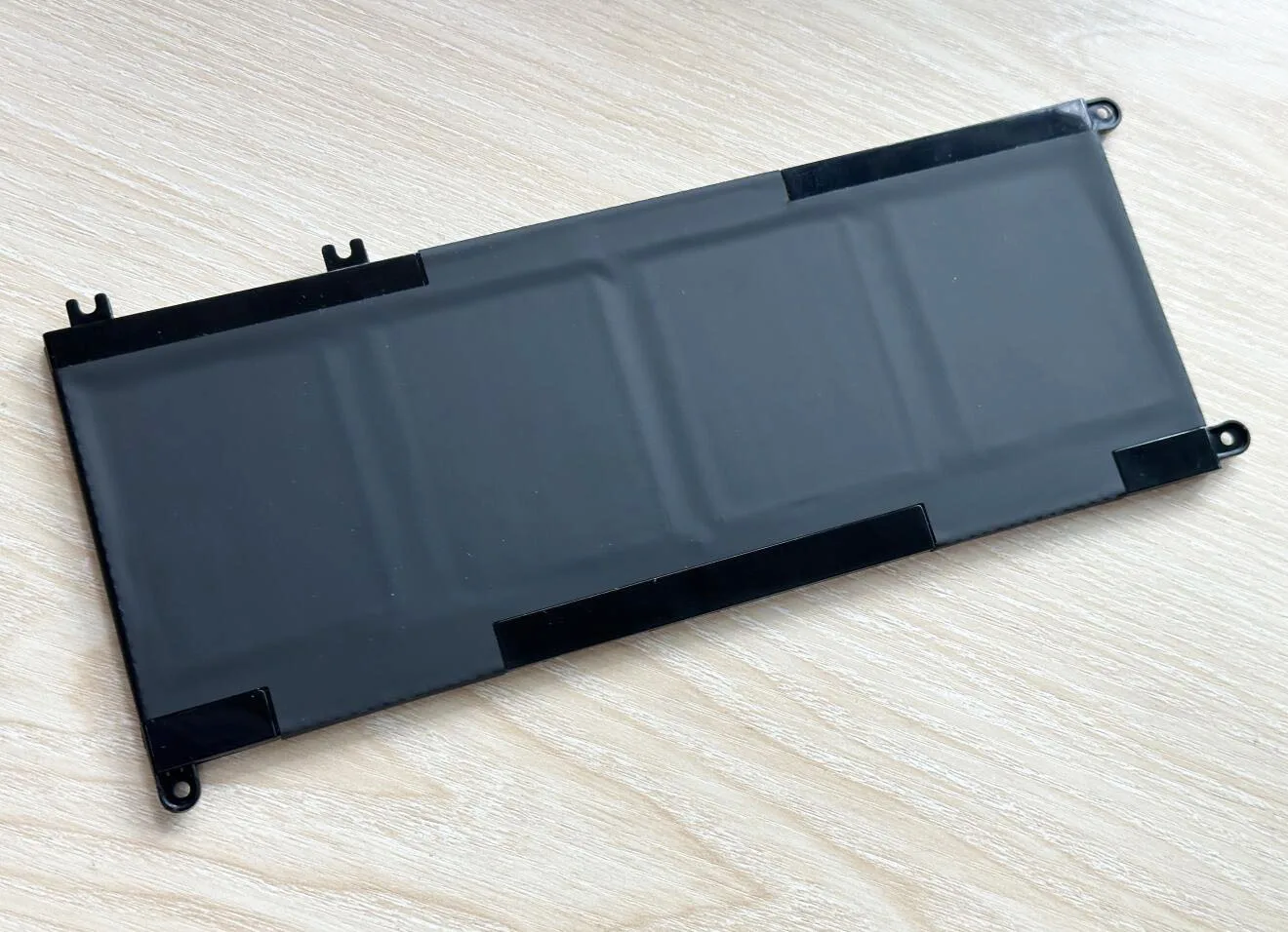 Laptop battery 33YDH  for Dell Inspiron 17 7000 773 7778 7786 7779 15 7577 13 7353 2-in-1 G3 15 3579 G3 17 379 G587 G7 G7