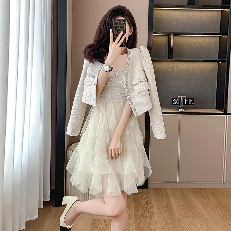 

High Quality Autumn Winter Diamonds Tweed V Neck Short Jacket Coat Suit + Beading Woolen Mesh Patchwork Vest Dress Two Piece Set