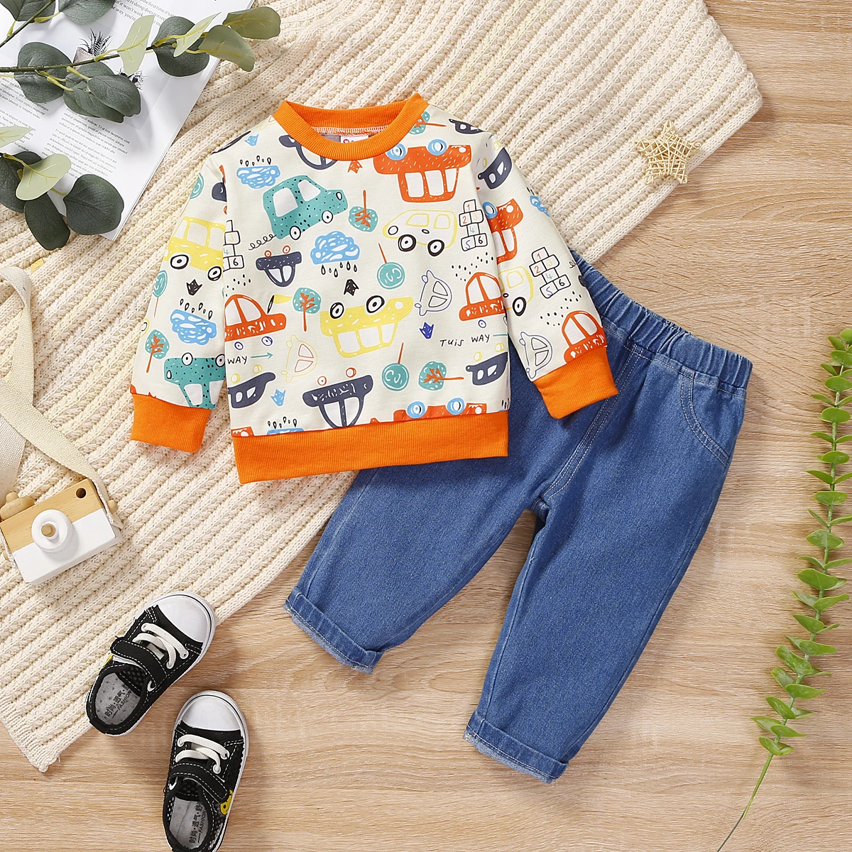 

PatPat 2pcs Baby Boy Allover Vehicle Print Long-sleeve Top and Jeans Set