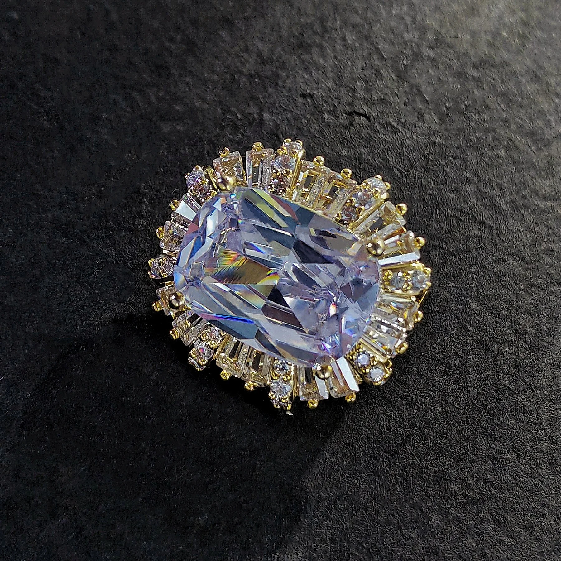 Sparkles Gold Tone Light Purple Color Changing Rectangle Stone Lapel Pin