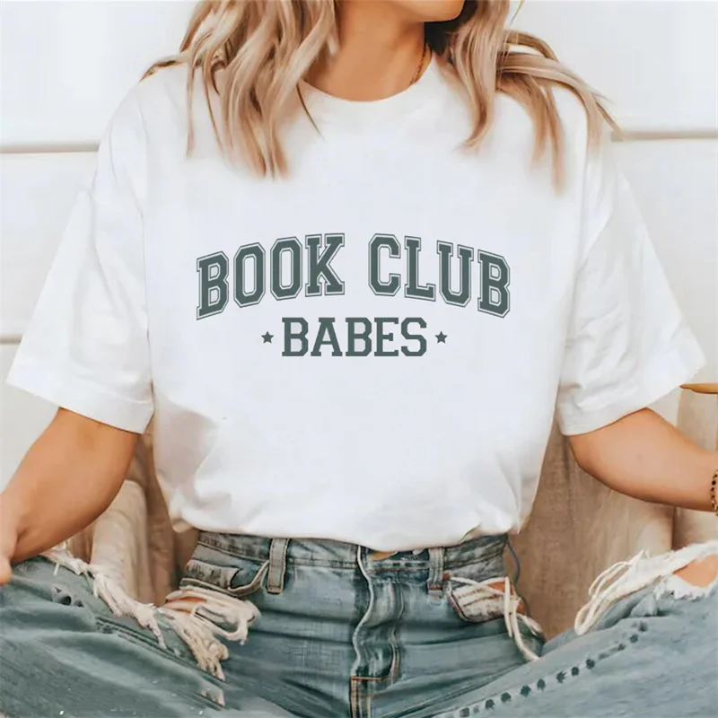 

Женская футболка с коротким рукавом и принтом «Book Club»