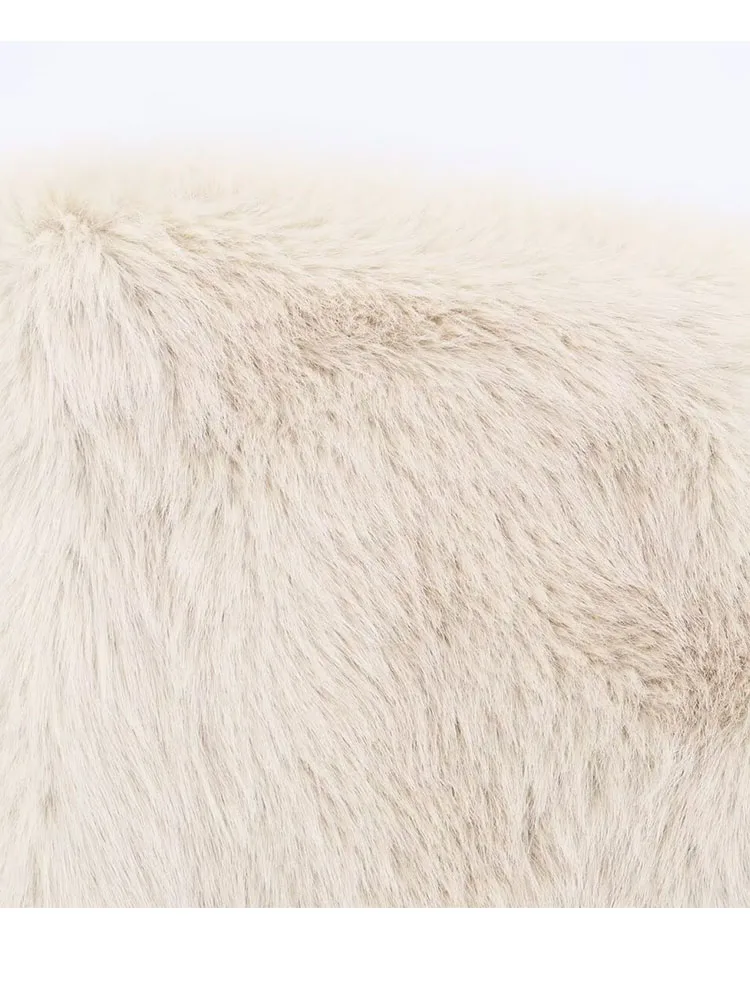 Chic Elegant Faux Fur Vest Top Women Fashion V neck Fluffy Vests Coat 2025 Winter Female Sleeveless Jacket Waistcoat Outerwear ﻿