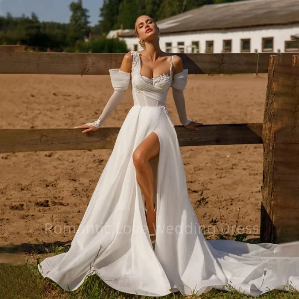 

Graceful Sweetheart Neckline A-Line Lace Applique Wedding Dresses Spaghetti Straps Long Sleeves Beach Bridal Gown Vestido Noiva