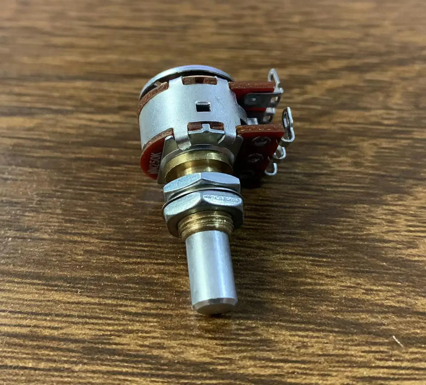 Dual Blend / Balance Bass Guitar Potentiometer Brass Shaft Bushing with Center Detent MN500K MN250K Stock Discount Accessories