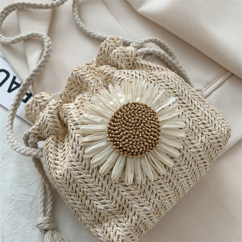2025 Hot Sale Rattan Woven Women Straw Bag Handbag Knit Summer Beach Woman Shoulder Messenger Khaki Beige Bags Fashion Creative