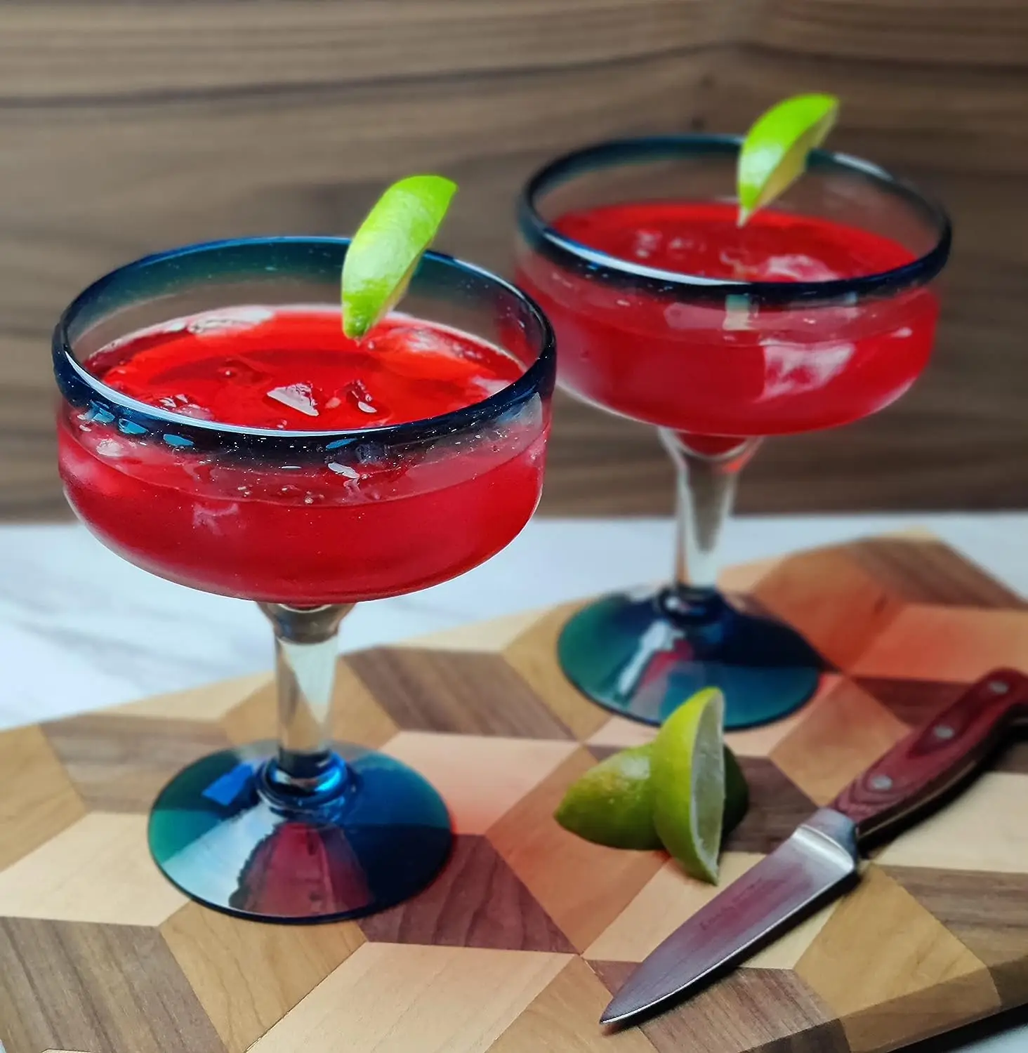 https://ae01.alicdn.com/kf/S101213741276413e9f9110b5ac6a5693y/Hand-Blown-Glass-u2013-Set-of-4-Hand-Blown-Margarita-Glasses-16-oz-with-Aqua-Blue.jpg