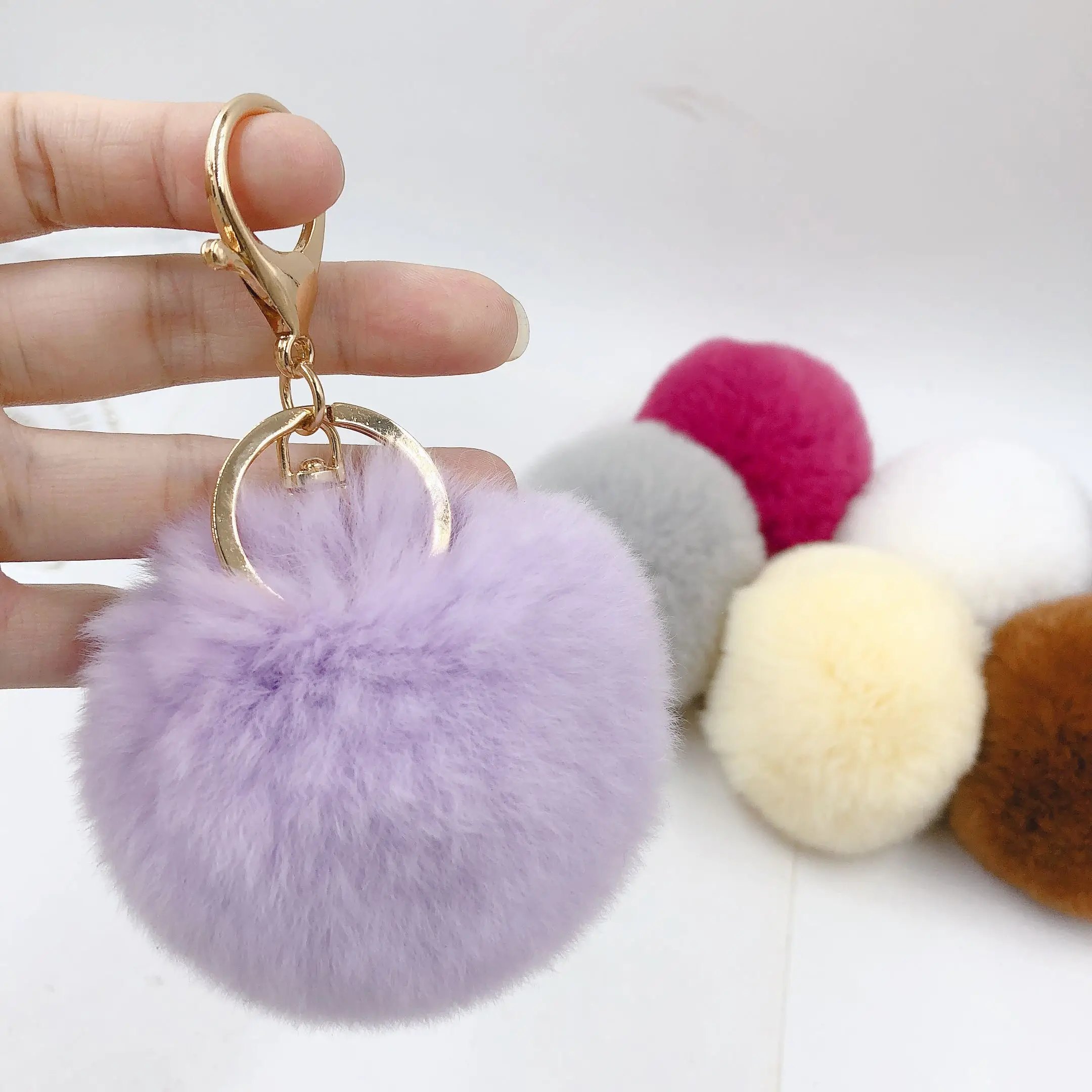 1pcs 8cm Fake Fur Brand Bag Keychain Pompom Car Keyring Gold Color Chains Pompons Fake Fox Rabbit Fur Charms Chain