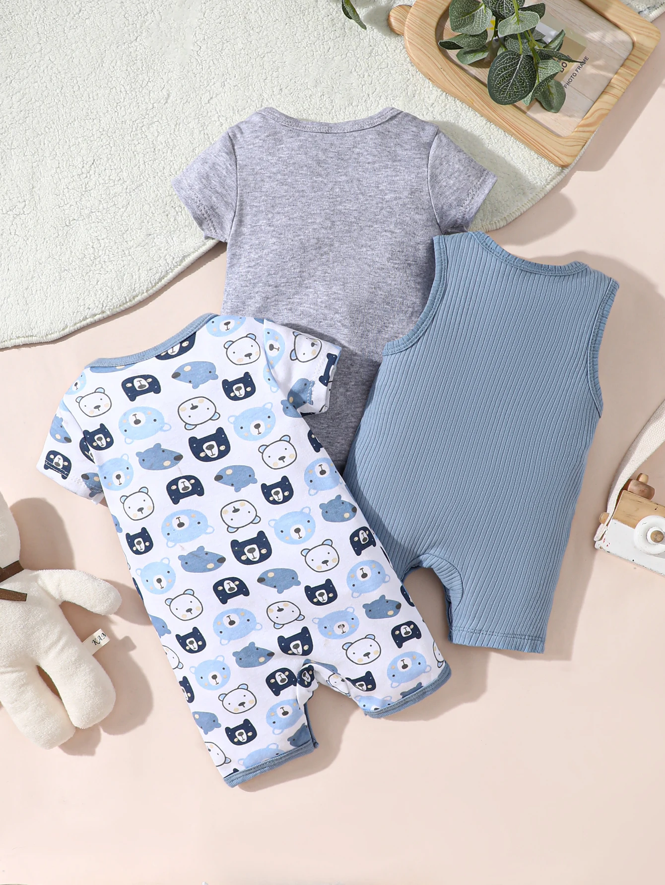 3PCS Bear Print Baby Jumpsuits 2