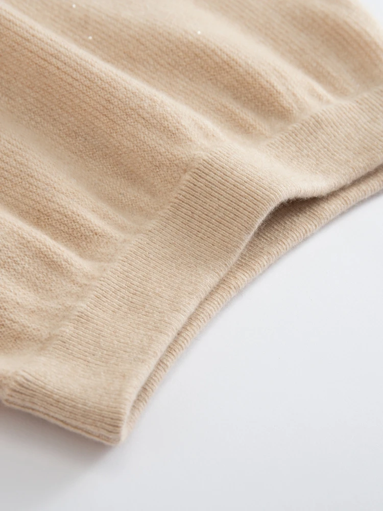 Cashmere fishtail skirt texture