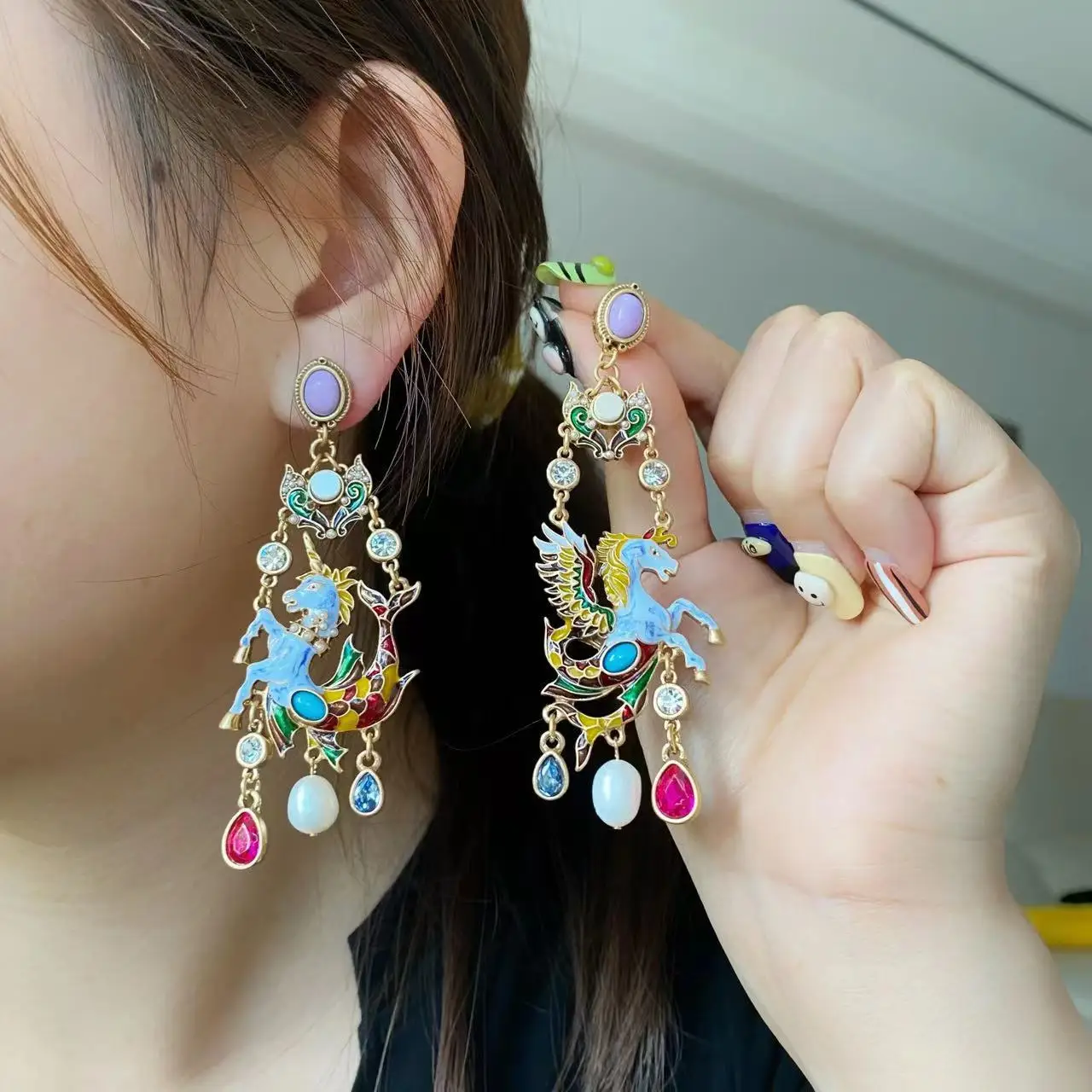 Средневековые серьги во французском дизайне, романтичные серьги в виде ...