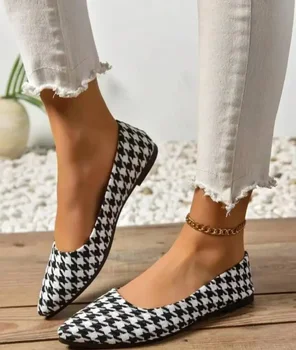 Women's Canvas Ballet Shoes Flat Breathable Colorblock Plaid Slip-on Loafers for 2024 Fashionable and Comfortable Footwear