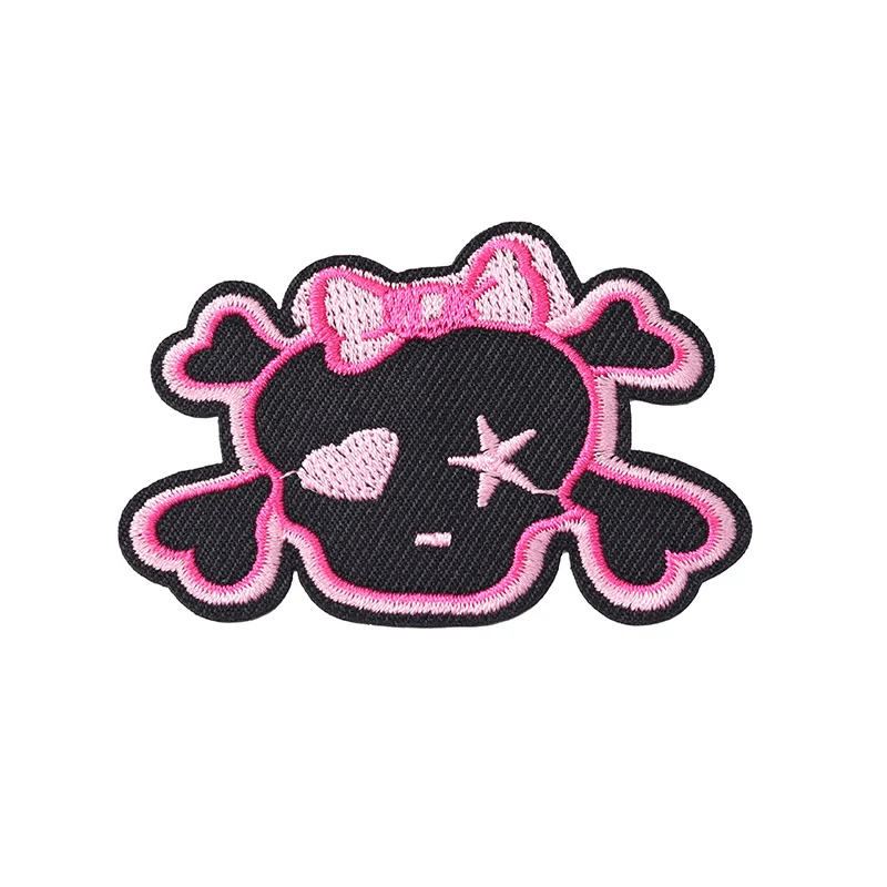 RED SKULL Size:4.3x7cm Patch Badges Embroidered Applique