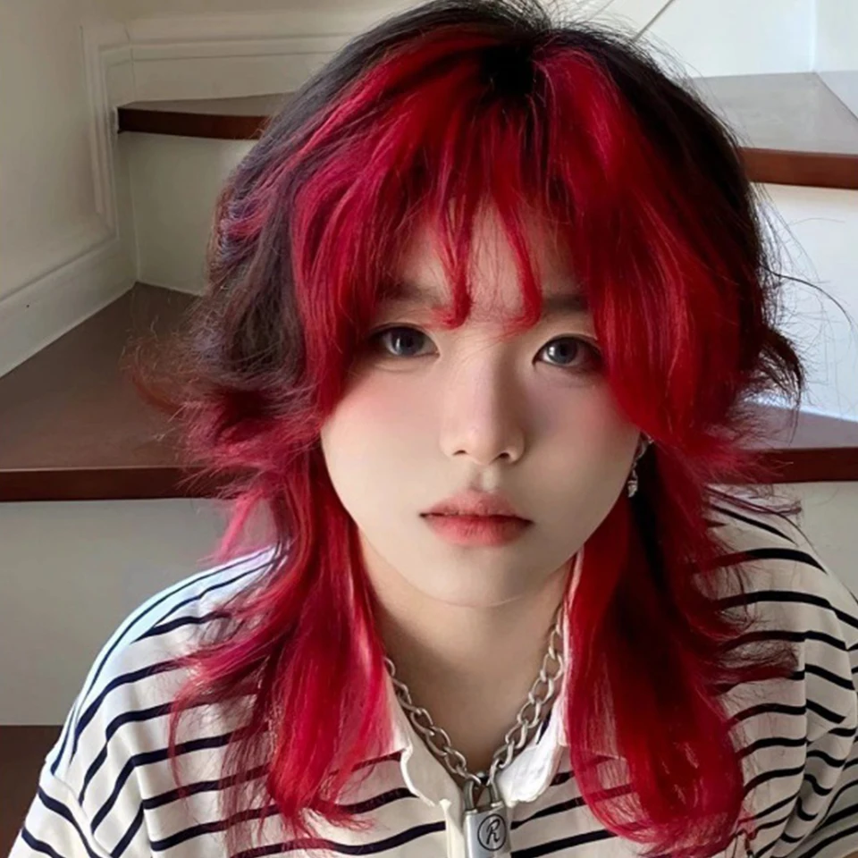 Capelli ricci tinti neri e rossi coda di lupo Cosplay acconciatura Anime  capelli corti freschi e belli Mullet grigio testa di pesce frangia divisa -  AliExpress, image size:960x960