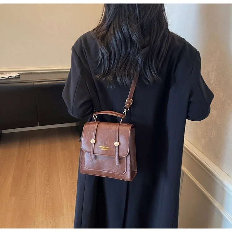 حقيبة ظهر نسائية عصرية بسيطة حضرية متعددة الوظائف حقيبة مربعة صغيرة حقيبة ركاب كتف مزدوج حقيبة كروسبودي