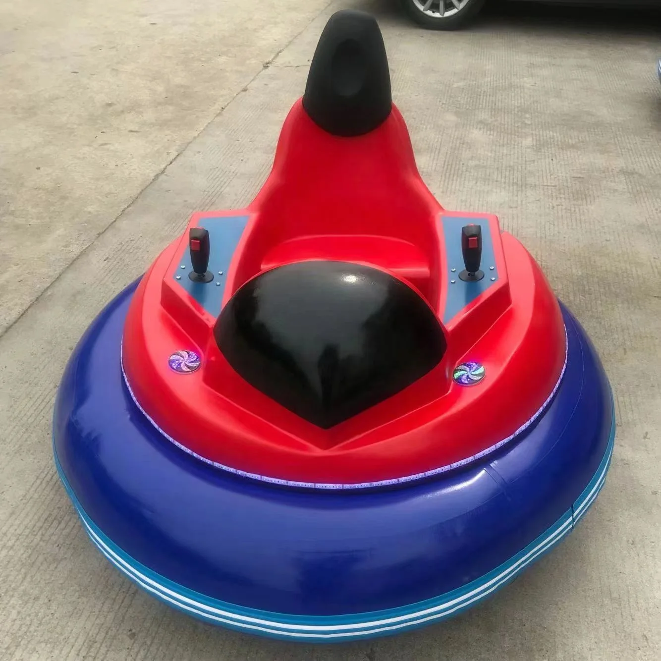 Electric Bumper Car with the Inflatable Rail with Colorful Colors for Kids Entertainment Indoor Outdoor in Amusement Parks