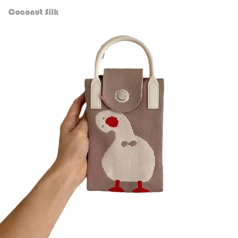 

Coconut Silk 2024 New Fresh and Cute Cartoon Knitted Mobile Phone Bag Women's Knitted Bag Versatile Fashion Crossbody Girl Bag