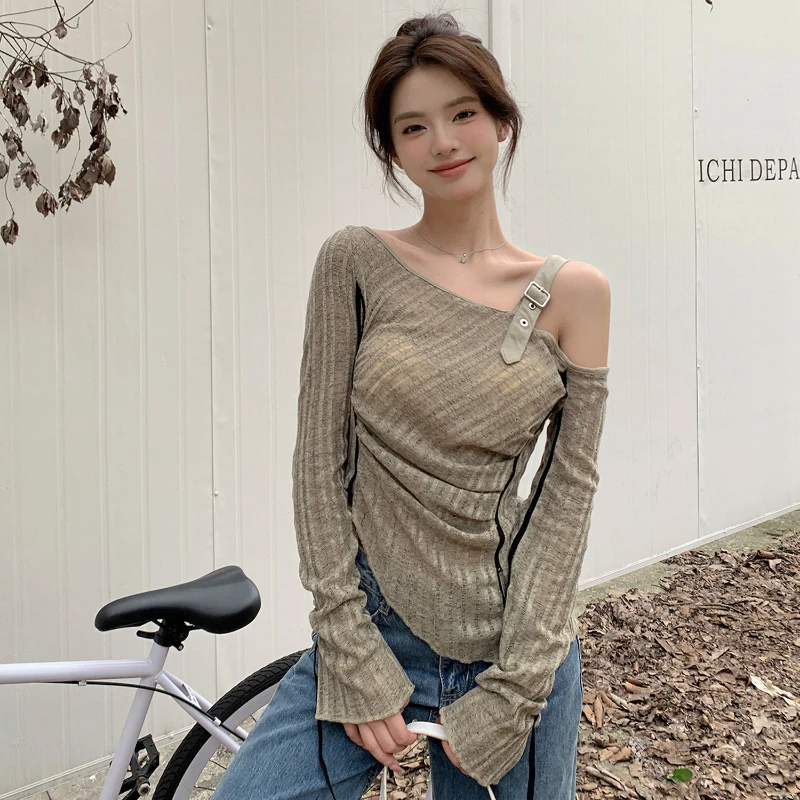 

Women's Tops American Sexy Girl Asymmetrical Slim Long SleeveFlare Sleeve Skew Collar T-shirts High Street Versatie Tops Female