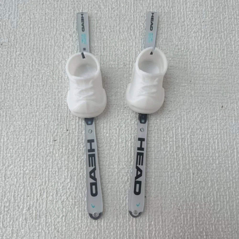 [Bebek Yok] 15-17cm Labubu İçin Kayak Kıyafetleri Şık Fermuarlı Kapüşonlu Kayak Takımı Kayaklar ve Gözlüklerle Kayak 4 Parça Kıyafet