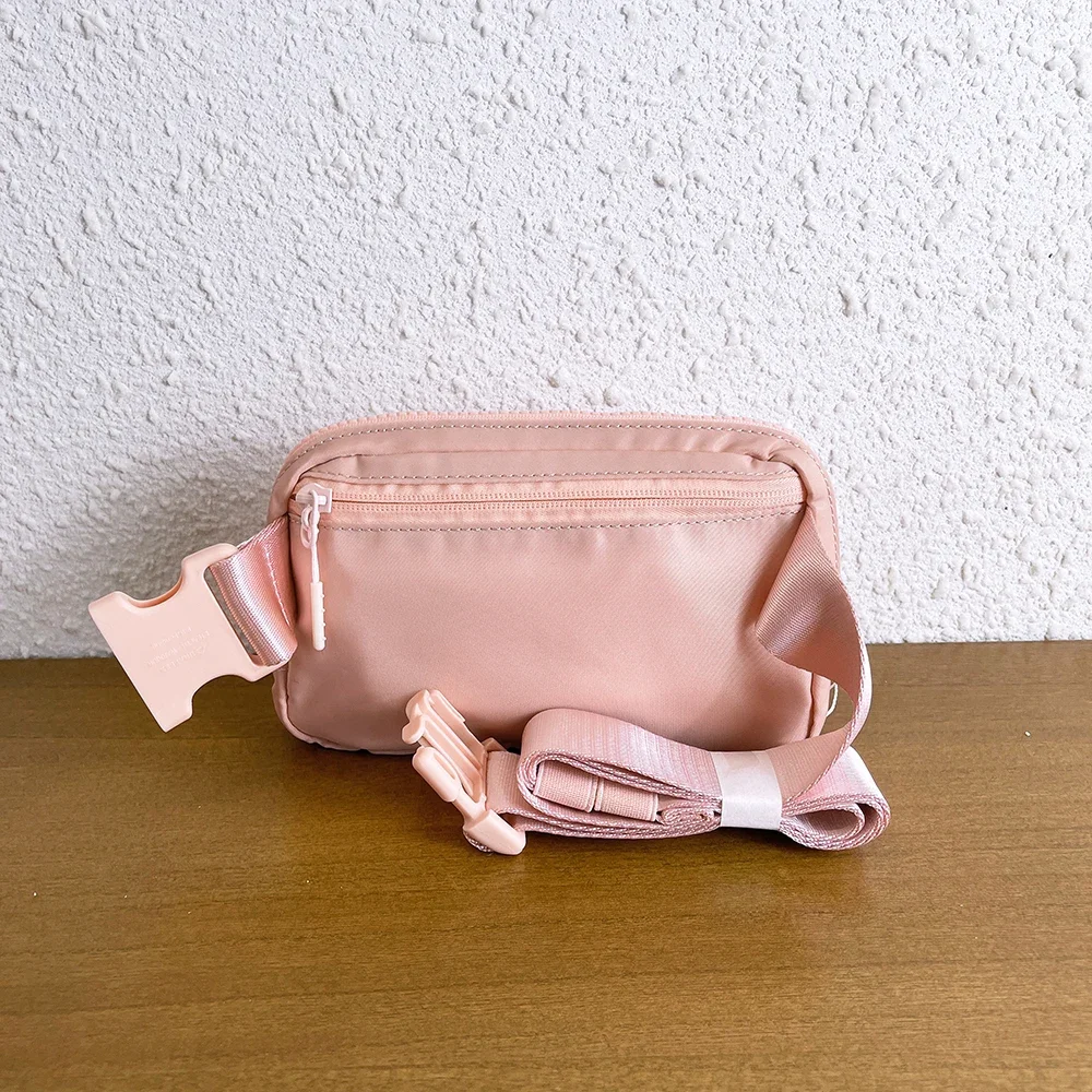 2025 Fashion Yoga Fanny pack Metal Logo Sports waist bag Yoga Mobile Bag Portable bag Unisex Fitness Running women's gift 3