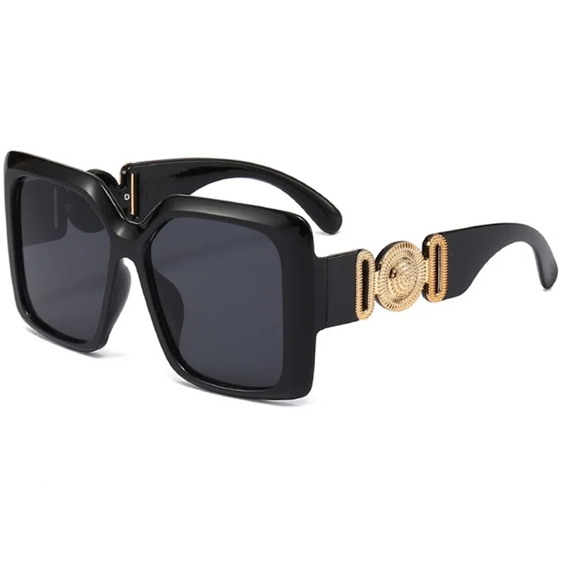 ������� �簢 ������ ���� ���۶�, �߿� �Ÿ� �غ� ����, UV400 �ڿܼ� ���� �Ȱ�, �Ƿ� ��Ī �׼�����