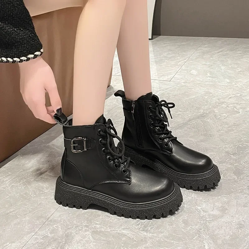 

Женские ботинки на платформе, ботильоны на шнуровке с пряжкой и круглым носком, на молнии сбоку, обувь на квадратном каблуке, 2023
