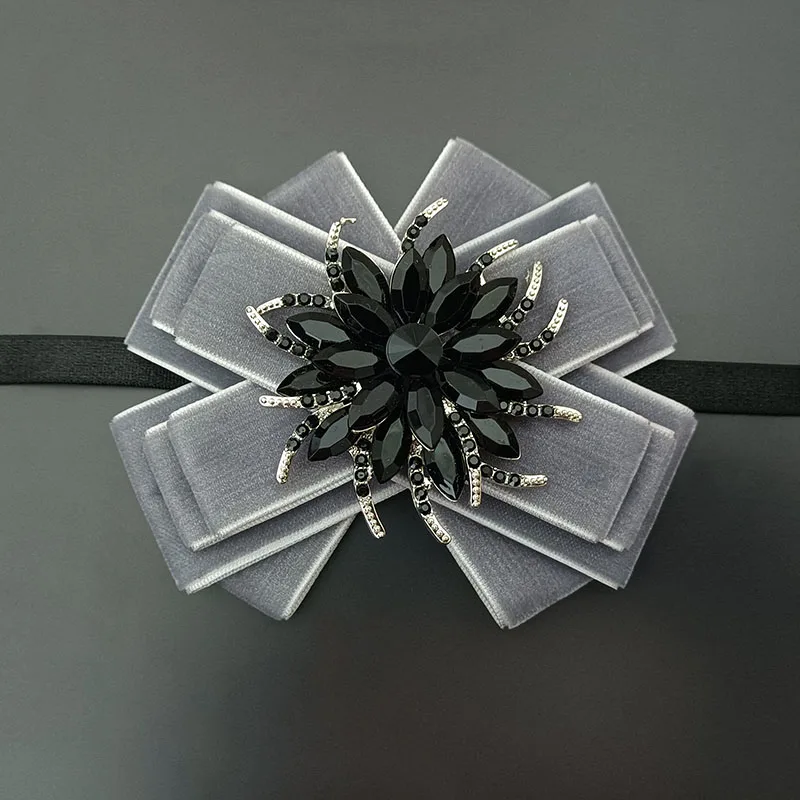 Samt-Strass-Fliegen für Herren, britisches französisches Business-Bankett, Anzug, Hemd, Accessoires, Hochzeitskragen, Blume, handgefertigte Geschenke – Detail 7