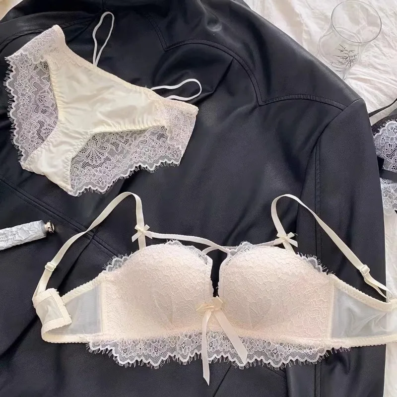 BANERDANNI Kawaii Anime ensemble de soutien-gorge japon femme de chambre dentelle Bralette avec coussinets épais conception découpée petit buste rehausseur pur-sex sous-vêtements