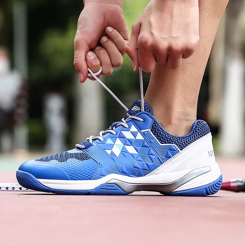 Professional Volleyball Shoes Men and Women Breathable Badminton Tennis Shoes Indoor Sports Training Volleyball Men