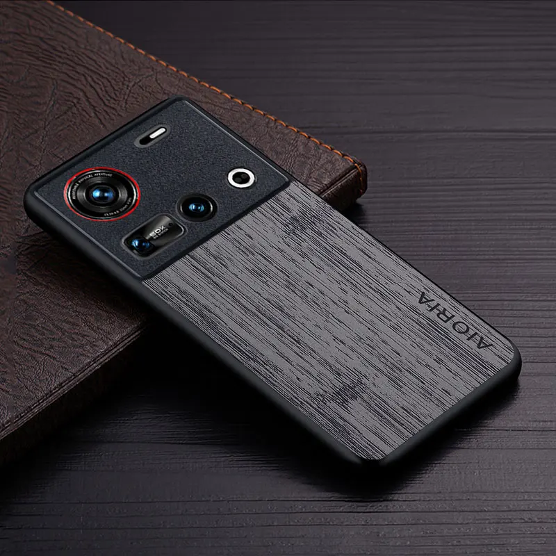 Luxury Bamboo Wood Pattern Leather Phone Cover - Elegant Case