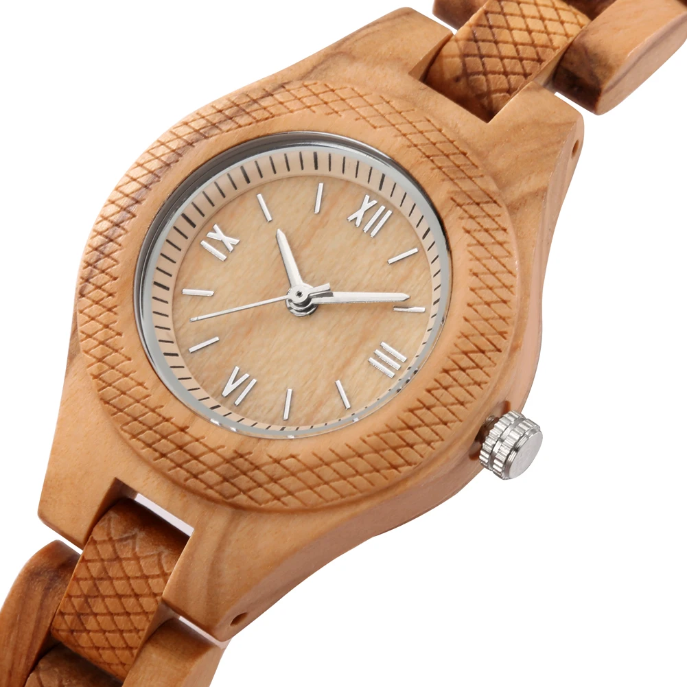 Puidust käekellad naistele | kujundav pilt e-kaubamaja pildikogust