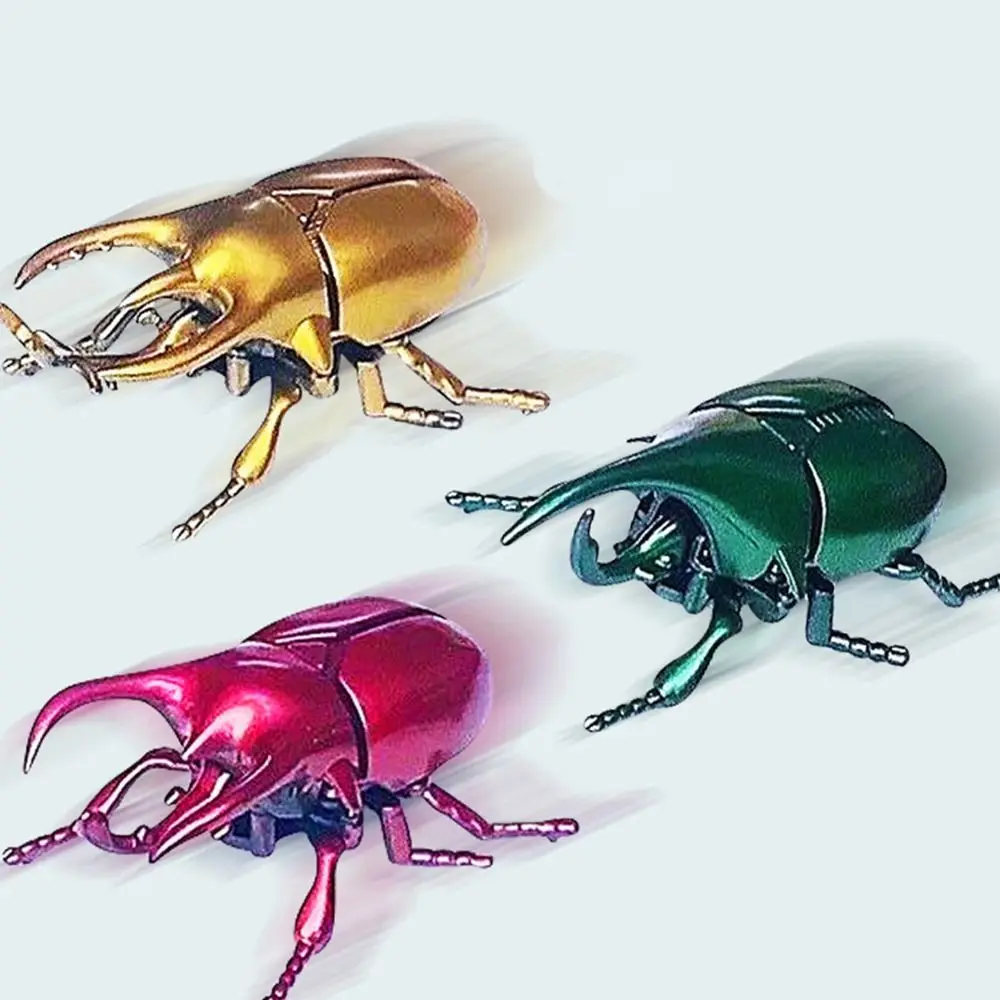 

Gold/Green Wind Up Beetle Toys Cute Plastic Cement Realistic Insect Figures Tricky Toys Cartoon Children