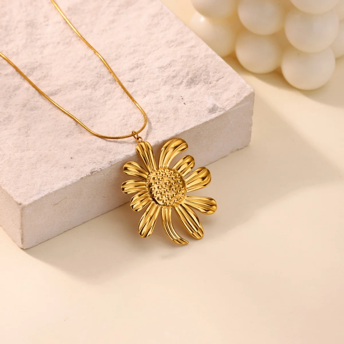 Classic Sunflower Pendant Necklace Stainless Steel Gold Color Flower