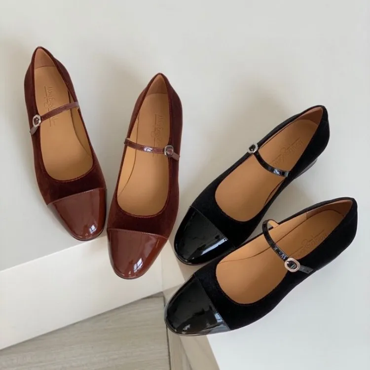 

Line buckle vintage Mary Jane French elegant real velvet patchwork patent leather round toe pumps