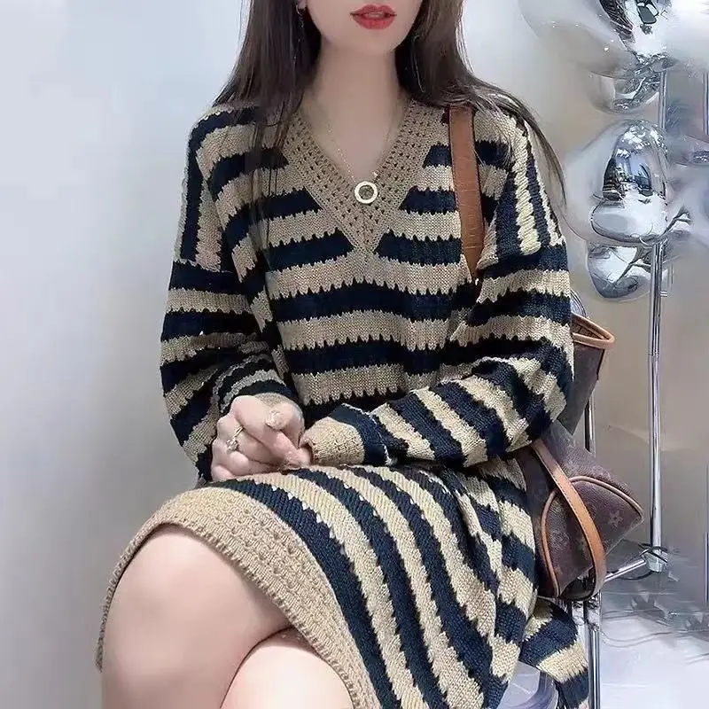 

Autumn Oversized Loose Women's Knitted Dress V-neck Long Sleeve Fashion High End Casual Female Dresses Sexy Clothing