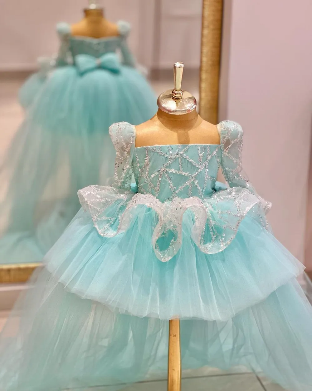 

Flower Girl Dresses High-Low Glitter Sequin Princess Girl Dresses Train Puffy Children Party Birthday Gown for Kids Wedding