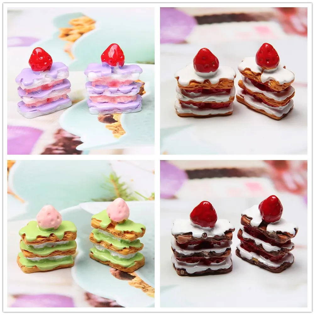 5 Stück Weihnachtszubehör Simulation Kuchen Harz Schokolade DIY 3D Anhänger Miniatur Dekor Harz Dekor Tiara ca. 23 mm * 25 mm